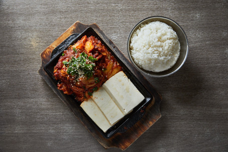 Chul Pan Kimchi Pork Tofu Comes With Rice Pào Cài Zhū Ròu Dòu Fǔ Tiě Bǎn Shāo Gēn Fàn