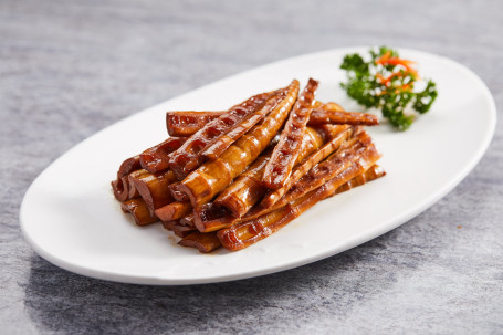 D5 Shàng Hǎi Yóu Mèn Sǔn Stewed Bamboo Shoot In Oyster Sauce