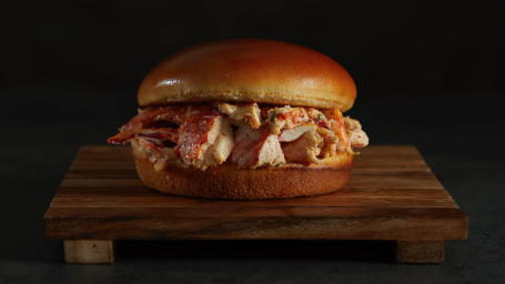 Signature New England Lobster Roll