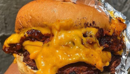 Chili Cheez Burger