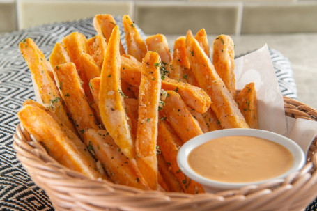 (Signature) Sweet Potato Fries Tián Shǔ Shǔ Tiáo