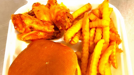 1/3 Lb Angus Cheeseburger With 5 Pieces Wing/ French Fries