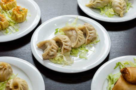 Gyozas (6 Pieces)