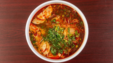 V048. Bun Bo Hue (Spicy)