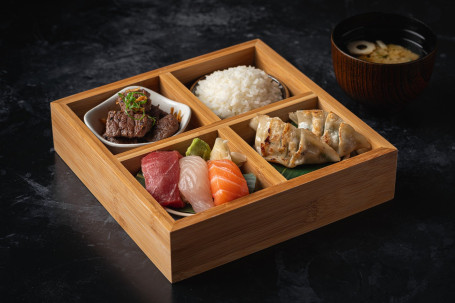 Wagyu Beef Bento Shāng Wù Yù Biàn Dāng