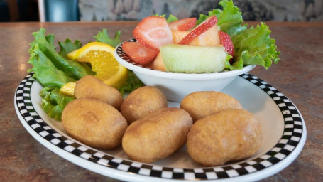 Cubs' Granny Bear's Mini Corn Dogs 6 Buc