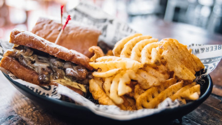 Ribeye Poboy