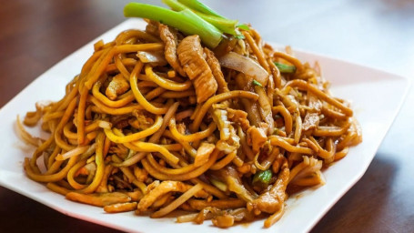 C8. Pui Lo Mein