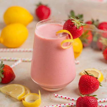 Suc De Limonada Cu Capsuni Smoothie Cal 370