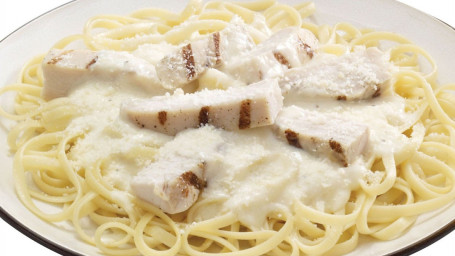 Family Chicken Alfredo Pasta