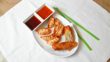 A4. Fried Roll (1 Piece) Gyoza (6 Pieces)