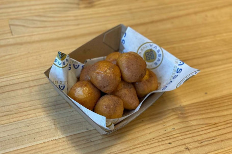 Loukoumades Honey Cinnamon