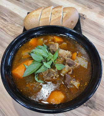 Bo Kho Braised Beef Brisket, Tendons Carrot W/ Bread Roll Or Noodle