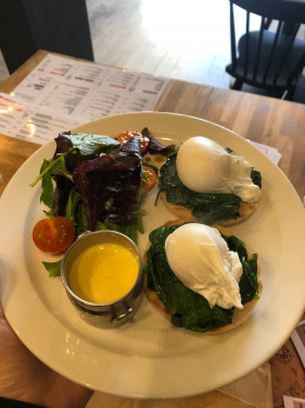 Eggs Florentine (Until 12:00)