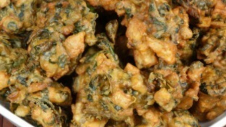 Saag Pakora (2 Pcs)