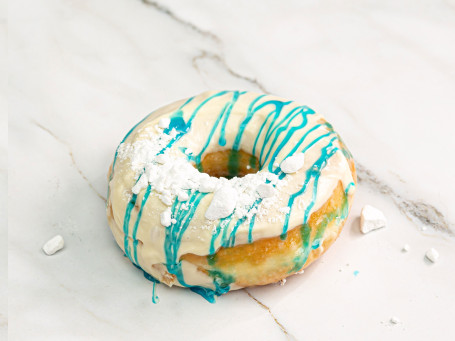 Bubble Gum Meringue Doughnut