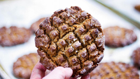 Flourless Peanut Butter Cookie