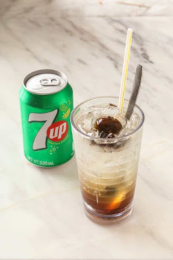 Qī Xǐ Huà Méi Gān Jú Bīng Salty Plum Citrus With 7-Up (Iced)  