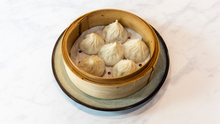 Steamed Shanghai Pork Dumplings (6 Pieces)