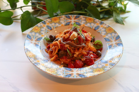 Linguine Alla Puttanesca Ai Due Pomodori