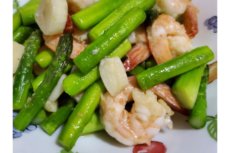 Pan-Fried Prawns With Asparagus Lú Sǔn Dà Xiā