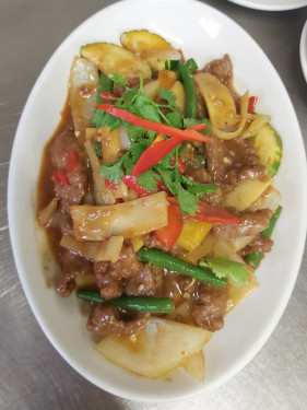 39. Pad Kra Prao (Stir-Fried With Chilli Basil) (Very Hot) (Spicy)