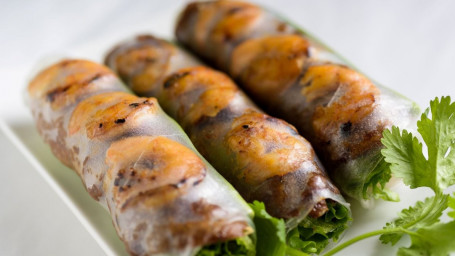 Surf Turf Spring Rolls With Caramelized Steak Grilled Shrimp (3 Pcs