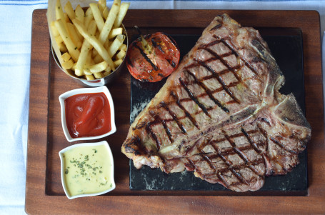 Black Gate T-Bone Steak