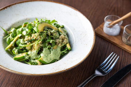 Halloumi, Avocado Spinach Salad (V)