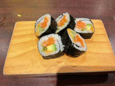 Spicy Salmon Avocado Roll (5 Pcs) (S)