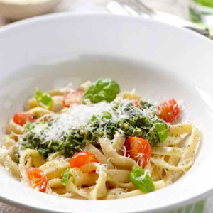 Tagliatelle Cu Pesto