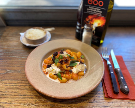 Tomato, Mozzarella And Basil Pesto Gnocchi