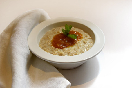 Rolled Oat Porridge With Plum Compote