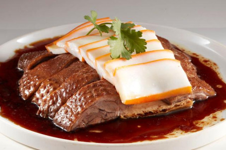 Lǔ Shuǐ É Ròu Pīn Mò Yú Soyed Goose Meat Cuttlefish In Slices