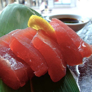 Sashimi Cu Ton