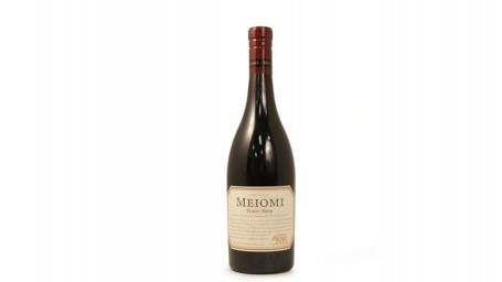 Meiomi Pinot Noir Bottle