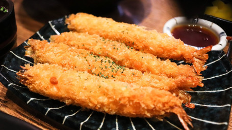 Rulou De Creveti Tempura