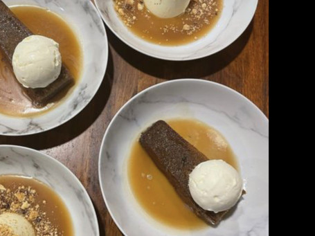 Caramello Date Pudding