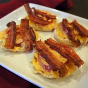 Curcan Bacon Topit