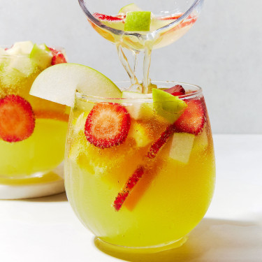 Sangrias Green Apple Moscato, Piersică Sau Fructe De Pădure