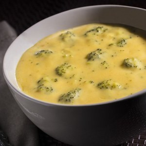 Bomboane De Broccoli Cu Cheddar