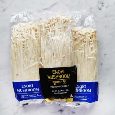 Ciuperca Enoki