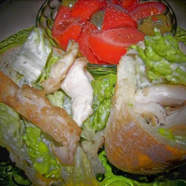 Salată Caesar Cu Pui Întreagă Salată