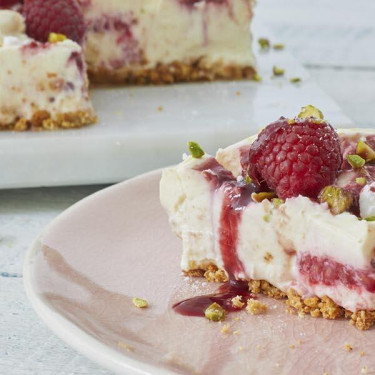 Eton Mess Cheesecake