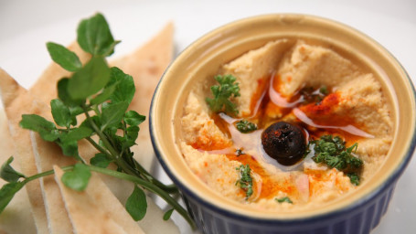 8 Oz. Hummus