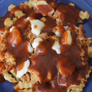 Poutine Cu Pulled Pork