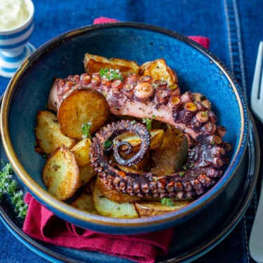 Octopus La Grătar