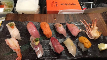 Omakase Sushi 10 Pcs