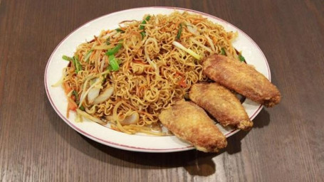 N2. Crispy Chicken Wings With Stir-Fried Instant Noodle