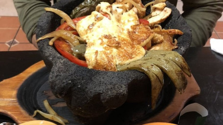 Molcajete Chicken